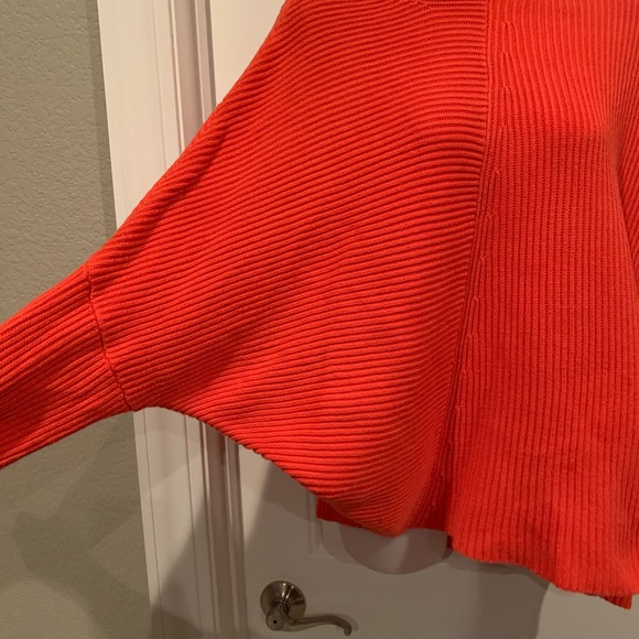 Free People Sweater - Picture 4 of 7